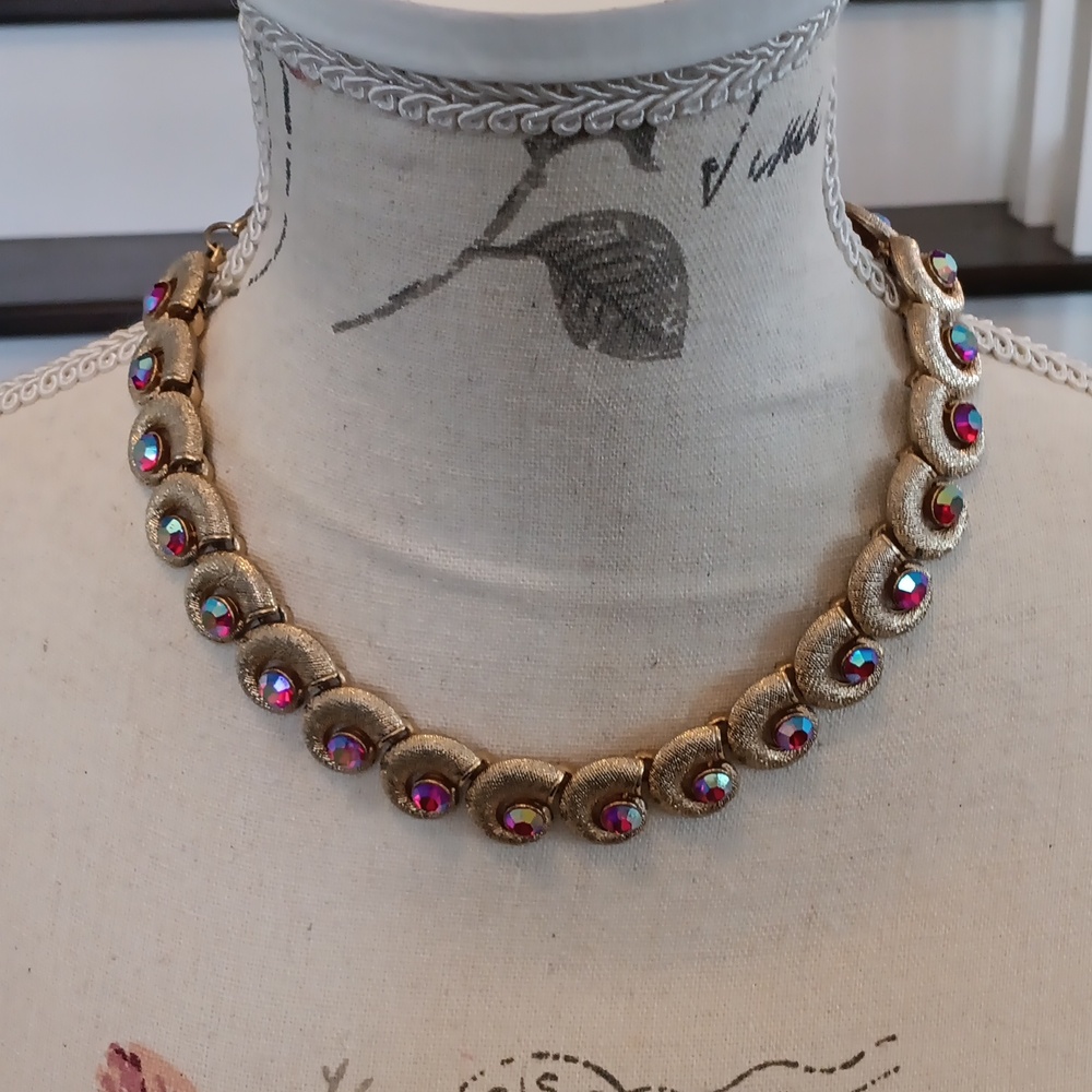 % Vintage Textured Gold Toned & Crystal Statement Necklace